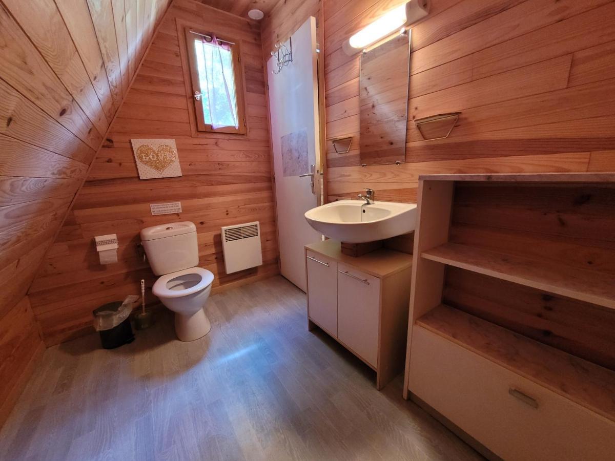 Camping Les Hirondelles Bourg-Sainte-Marie Bagian luar foto