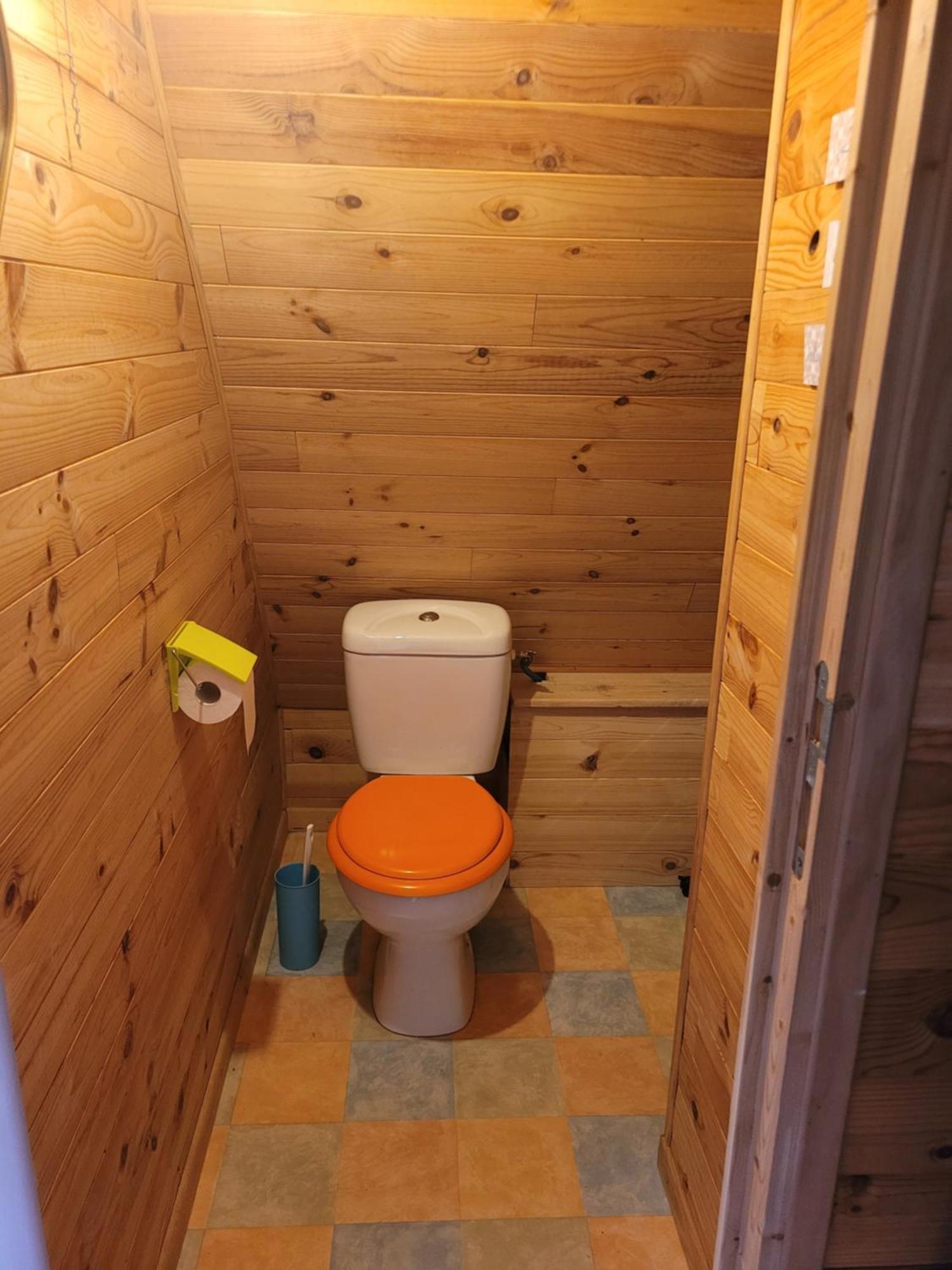 Camping Les Hirondelles Bourg-Sainte-Marie Bagian luar foto
